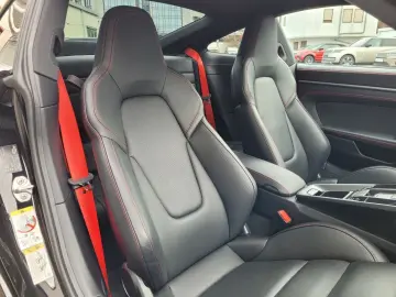 PORSCHE 992 Carrera 4 GTS  Lift Vierrad-Lenk. Burmester