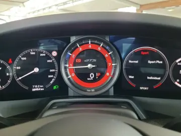 PORSCHE 992 Carrera 4 GTS  Lift Vierrad-Lenk. Burmester