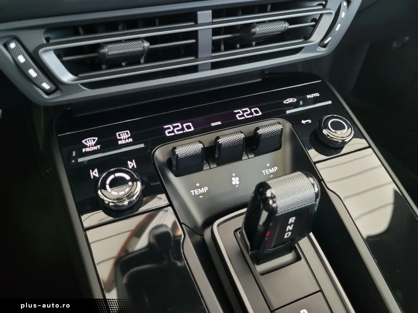 PORSCHE 992 Carrera 4 GTS  Lift Vierrad-Lenk. Burmester