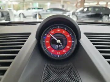 PORSCHE 992 Carrera 4 GTS  Lift Vierrad-Lenk. Burmester