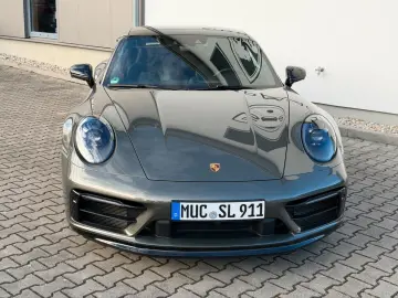 PORSCHE 911 992 Carrera 4 Gts mit Aero Kit Lift Glasdach