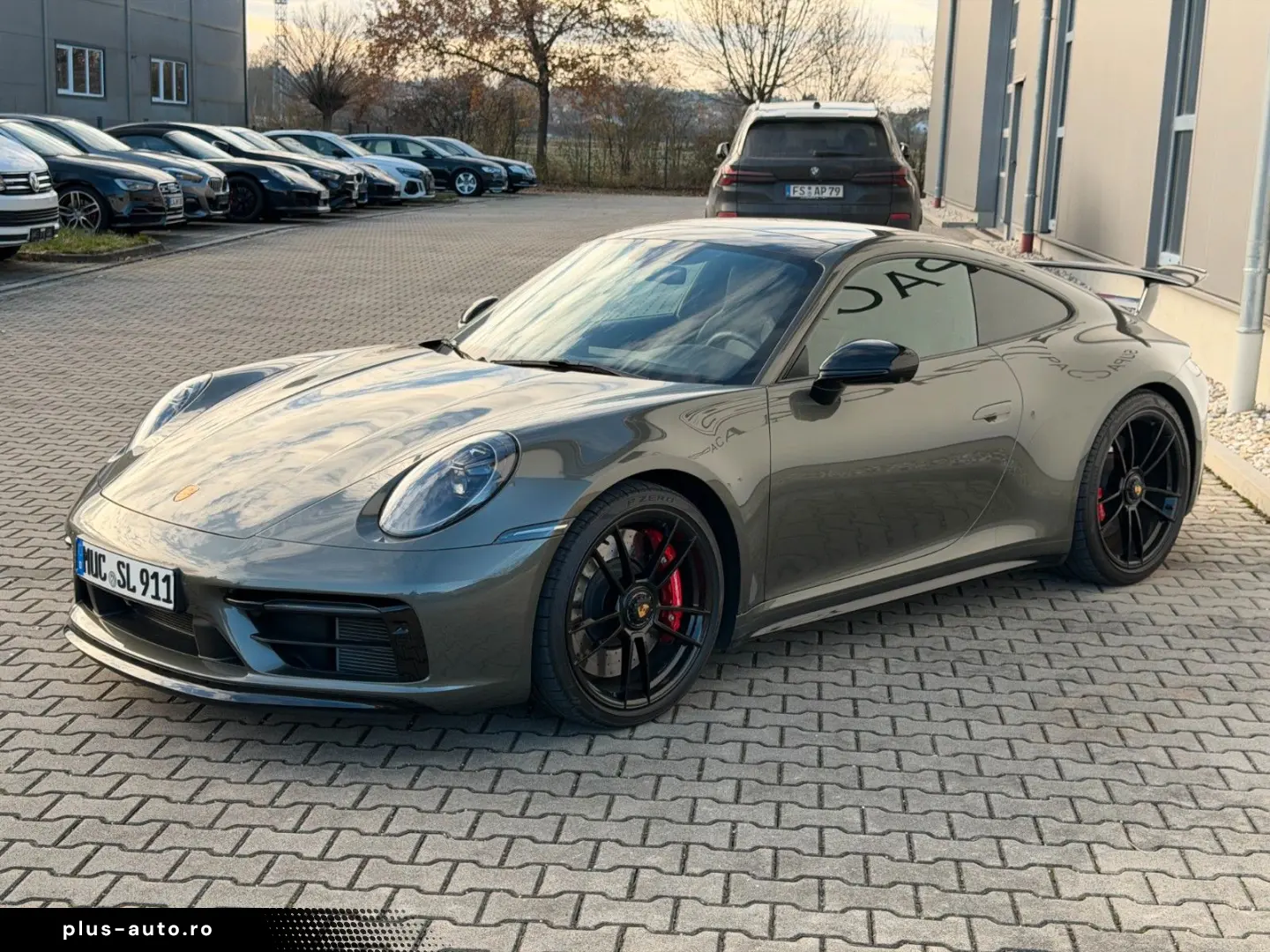 PORSCHE 911 992 Carrera 4 Gts mit Aero Kit Lift Glasdach