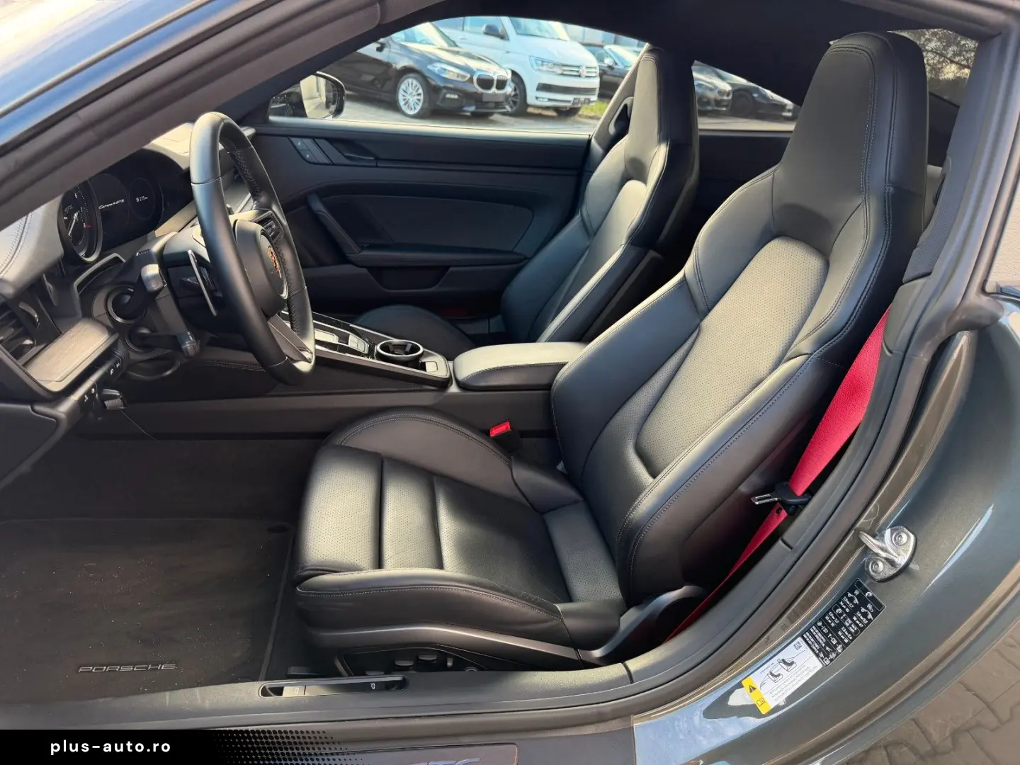 PORSCHE 911 992 Carrera 4 Gts mit Aero Kit Lift Glasdach