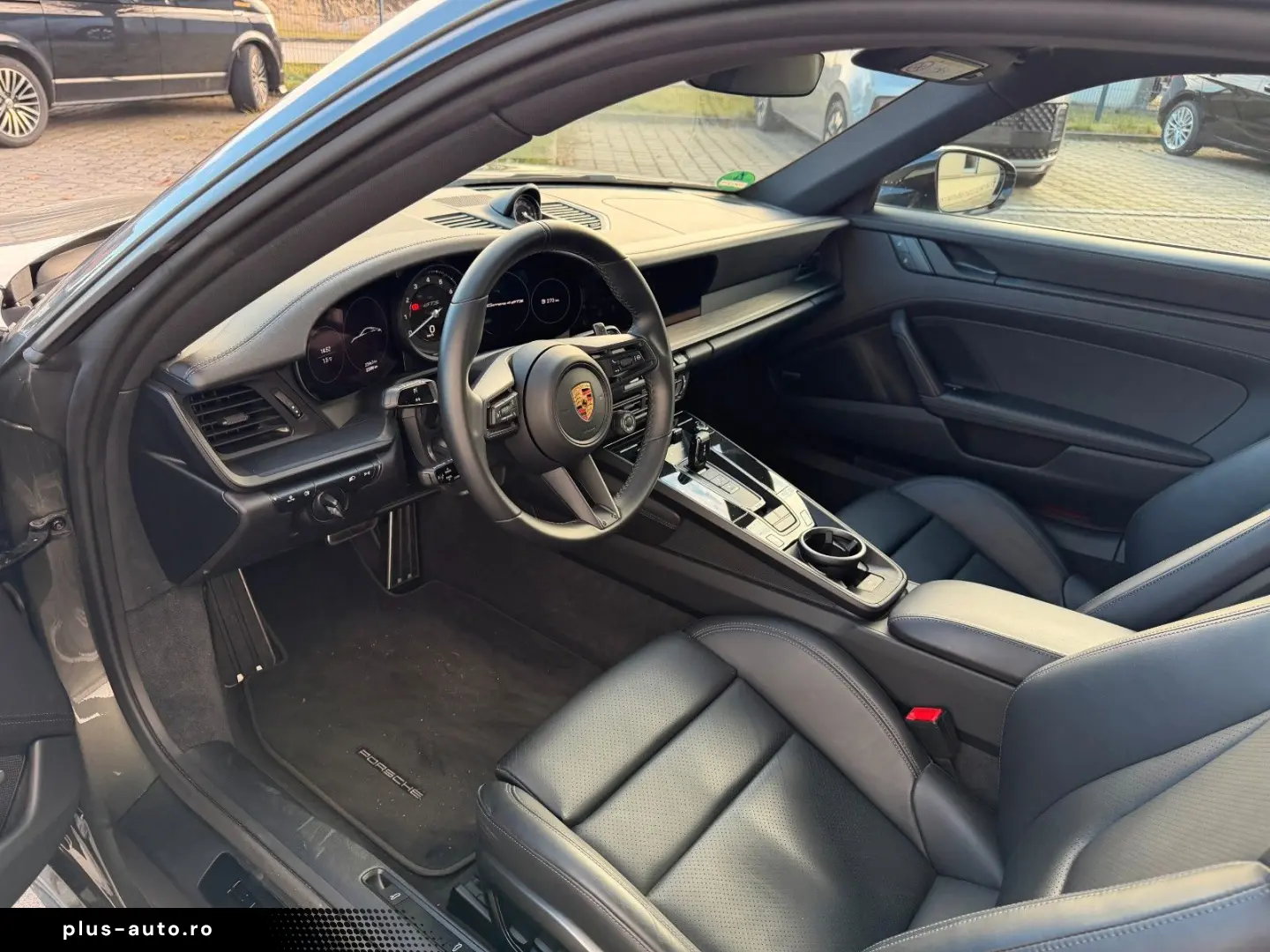 PORSCHE 911 992 Carrera 4 Gts mit Aero Kit Lift Glasdach