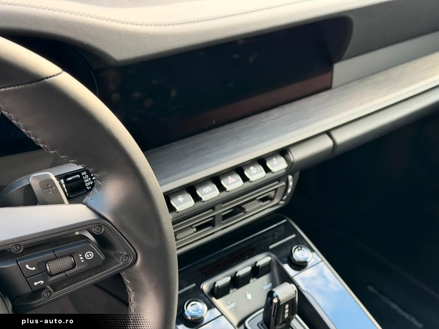 PORSCHE 911 992 Carrera 4 Gts mit Aero Kit Lift Glasdach