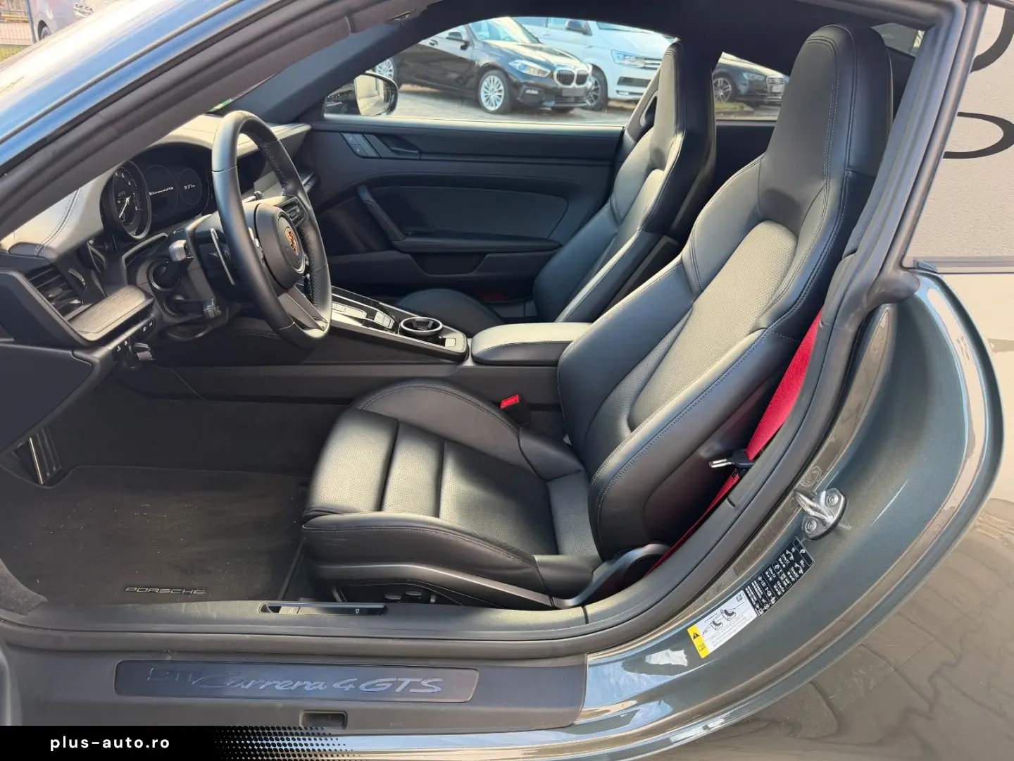 PORSCHE 911 992 Carrera 4 Gts mit Aero Kit Lift Glasdach