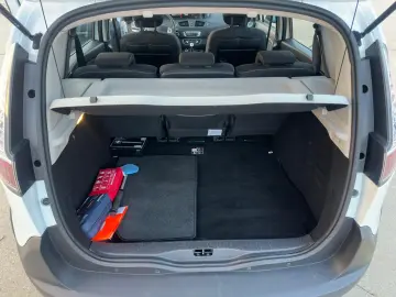 Renault Scenic Xmod Paris