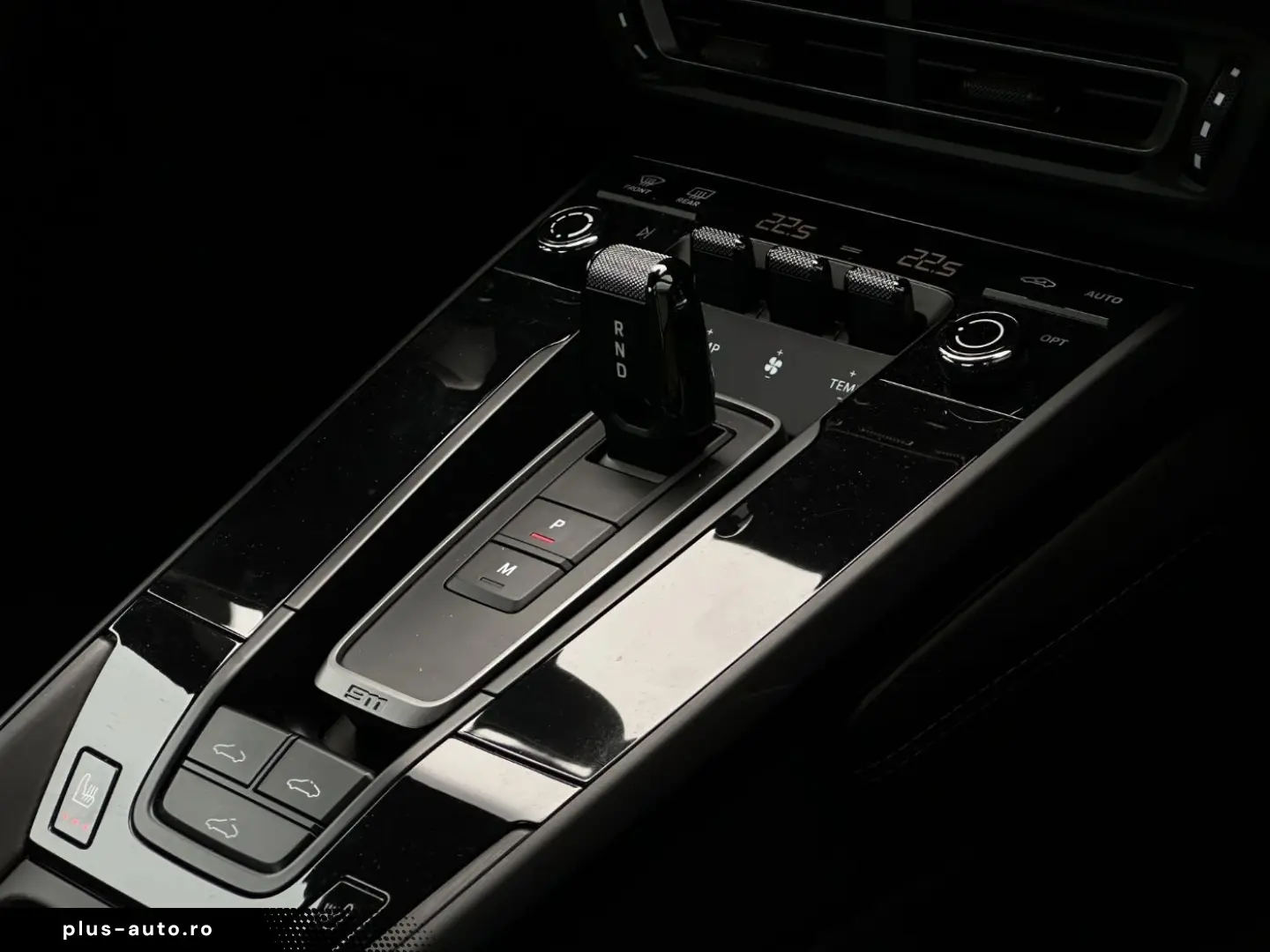 PORSCHE 992 911 Carrera 4 GTS Schiebe- Hubdach BOSE 360