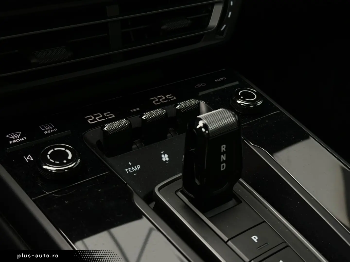 PORSCHE 992 911 Carrera 4 GTS Schiebe- Hubdach BOSE 360