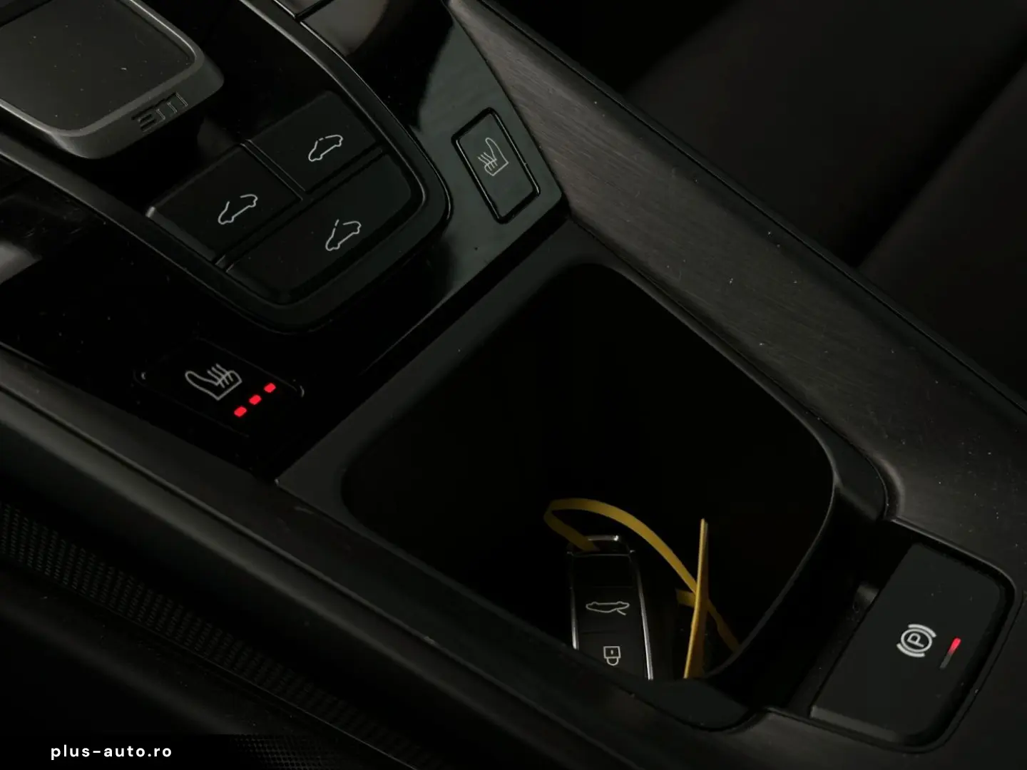 PORSCHE 992 911 Carrera 4 GTS Schiebe- Hubdach BOSE 360