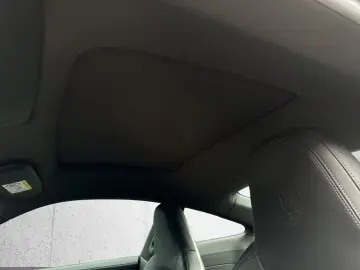 PORSCHE 992 911 Carrera 4 GTS Schiebe- Hubdach BOSE 360