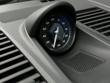 PORSCHE 992 911 Carrera 4 GTS Schiebe- Hubdach BOSE 360