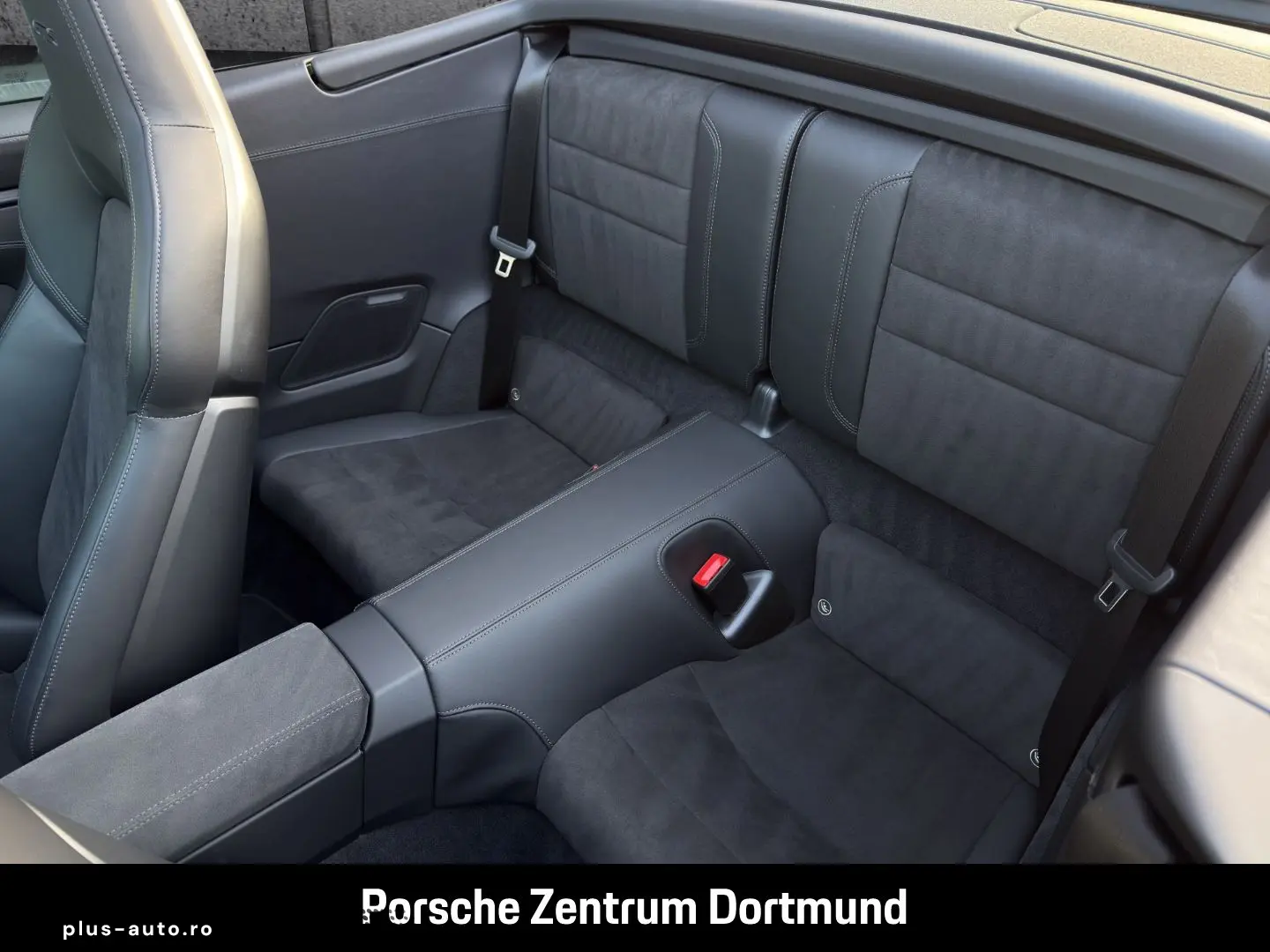 PORSCHE 992 911 Carrera 4 GTS Cabriolet LED-Matrix BOSE