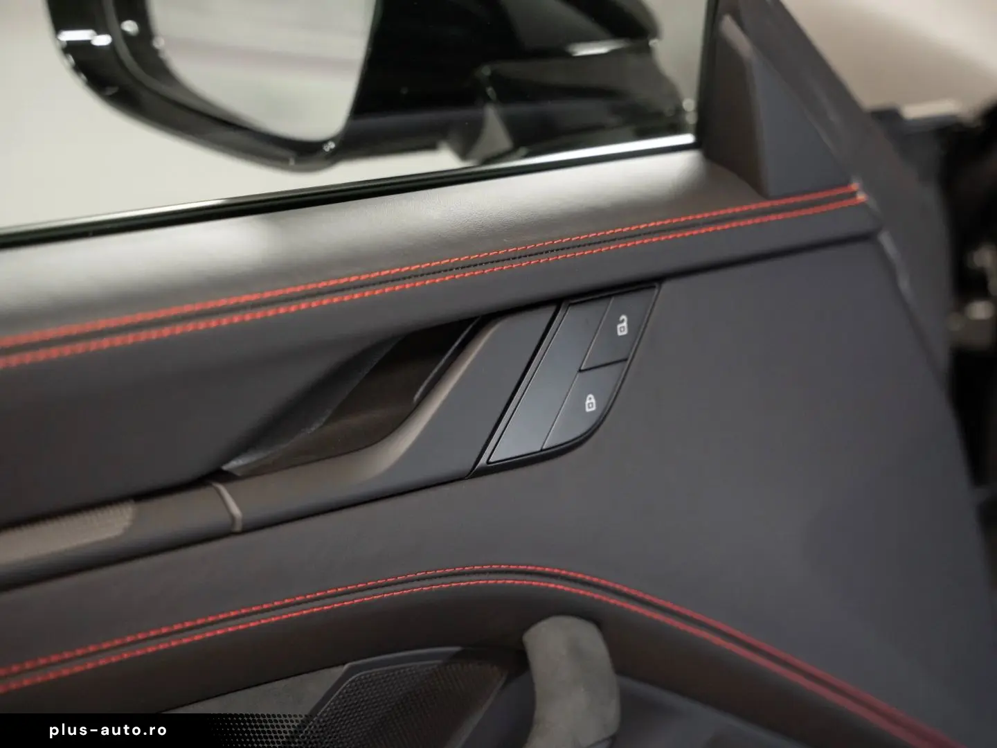 PORSCHE 992 Carrera 4 GTS BOSE Schiebedach Surround View