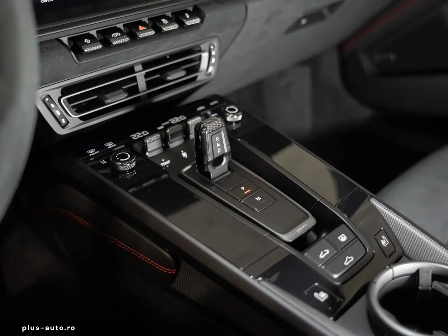 PORSCHE 992 Carrera 4 GTS BOSE Schiebedach Surround View