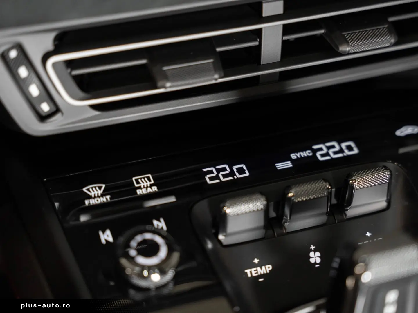 PORSCHE 992 Carrera 4 GTS BOSE Schiebedach Surround View