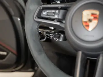 PORSCHE 992 Carrera 4 GTS BOSE Schiebedach Surround View