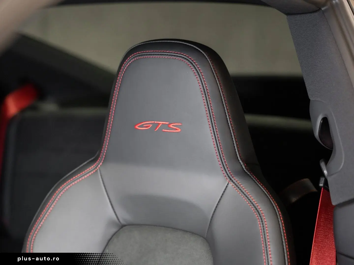 PORSCHE 992 Carrera 4 GTS BOSE Schiebedach Surround View