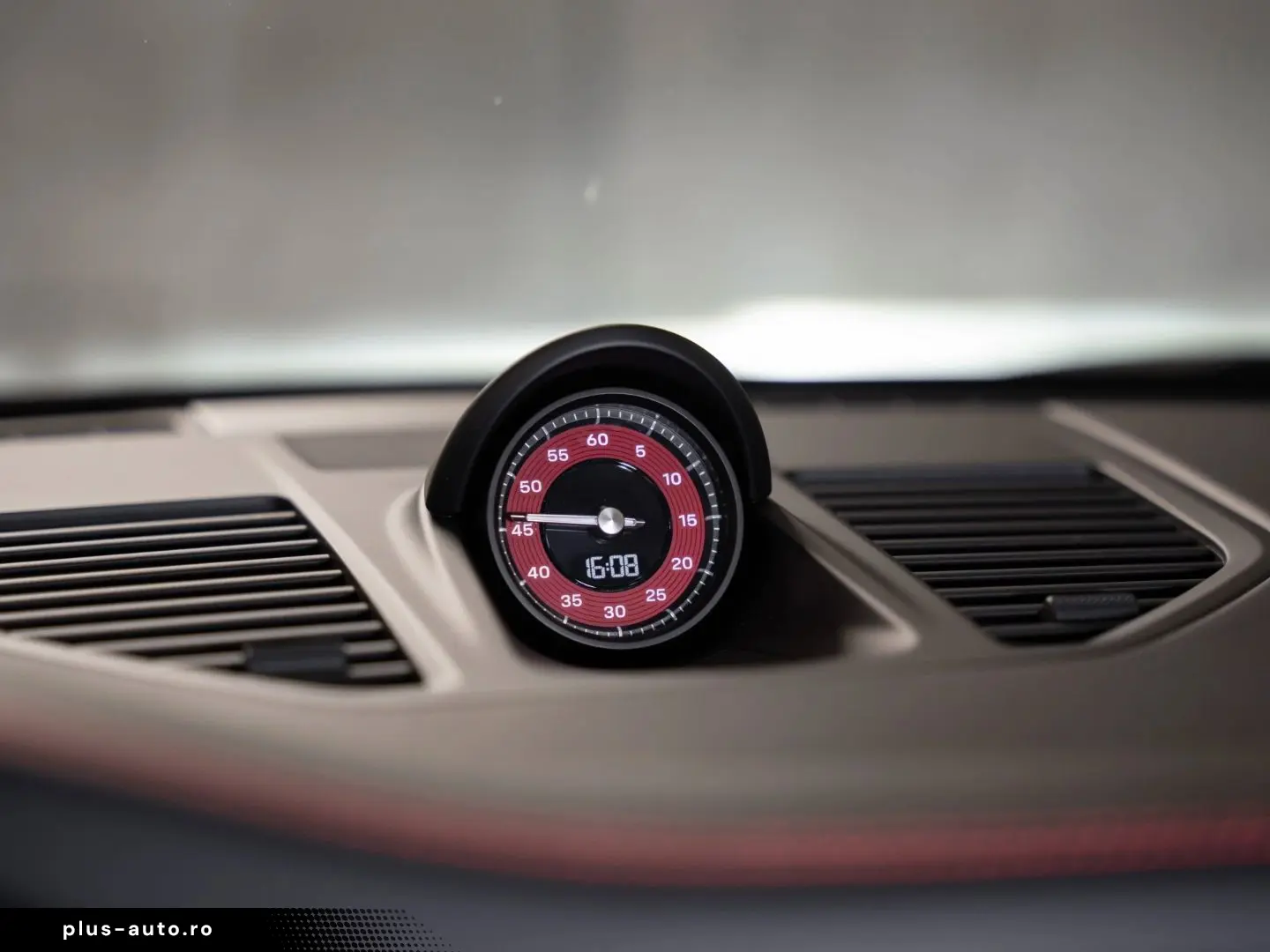 PORSCHE 992 Carrera 4 GTS BOSE Schiebedach Surround View