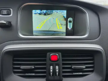 V40 2.0d D3 Momentum