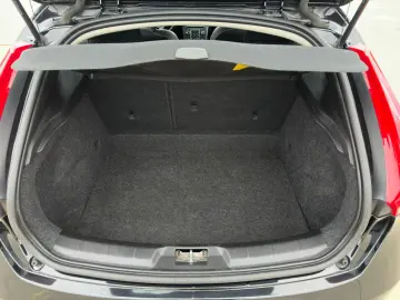 V40 2.0d D3 Momentum