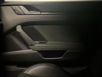 PORSCHE 992 (911) Carrera GTS  Sitzbelüftg.   BOSE  Spor