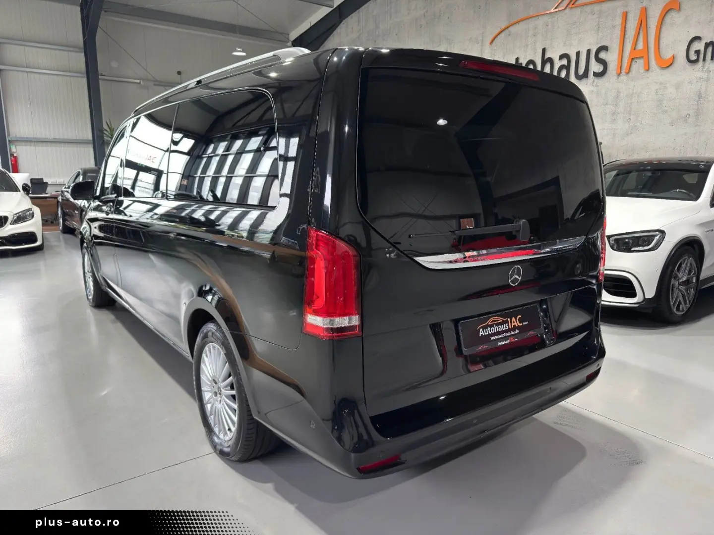 MERCEDES-BENZ V 300 d extralang AHK LED 7.SITZER