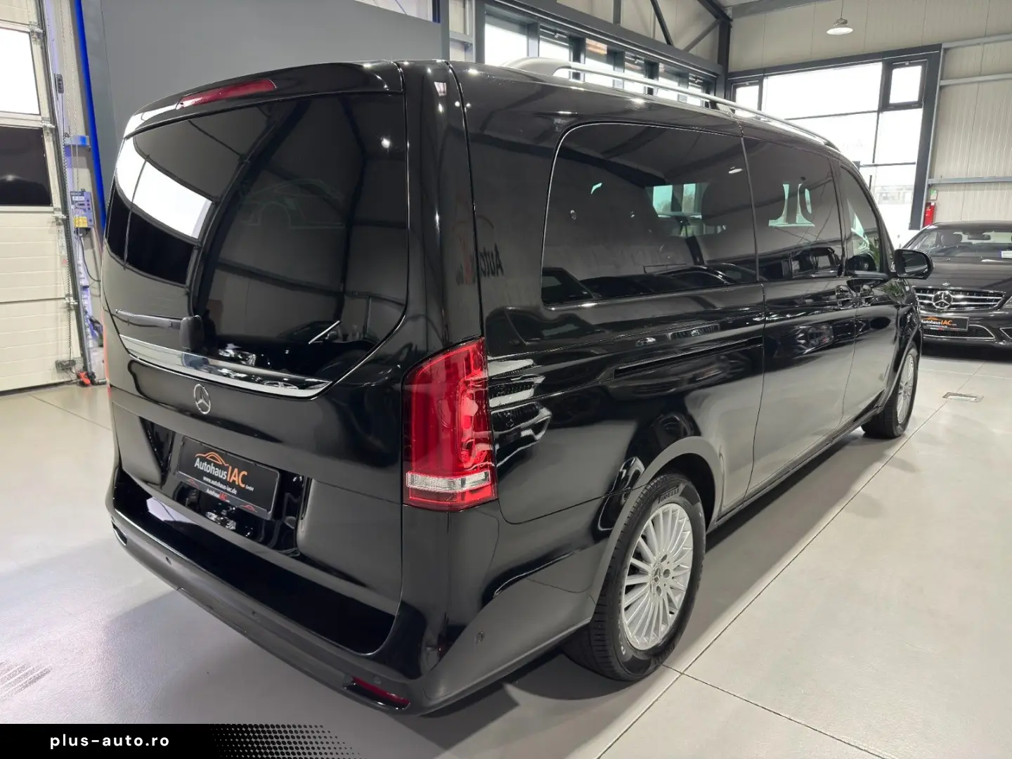 MERCEDES-BENZ V 300 d extralang AHK LED 7.SITZER