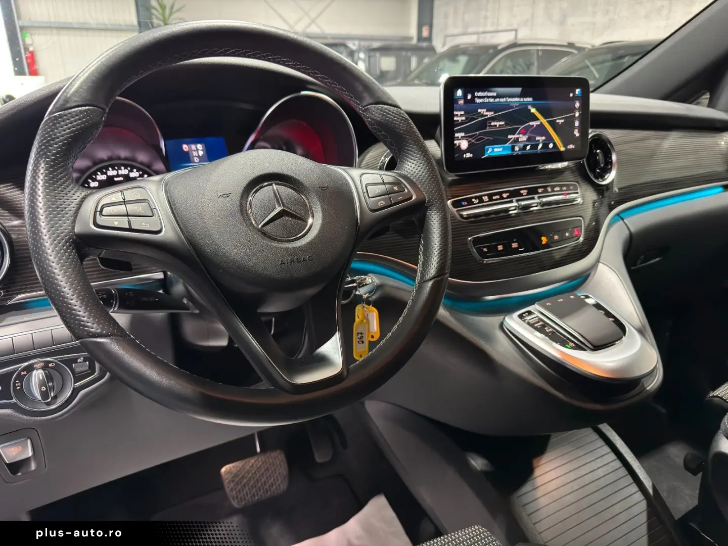 MERCEDES-BENZ V 300 d extralang AHK LED 7.SITZER