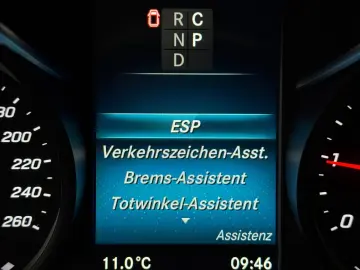 MERCEDES-BENZ V 300 d extralang AHK LED 7.SITZER