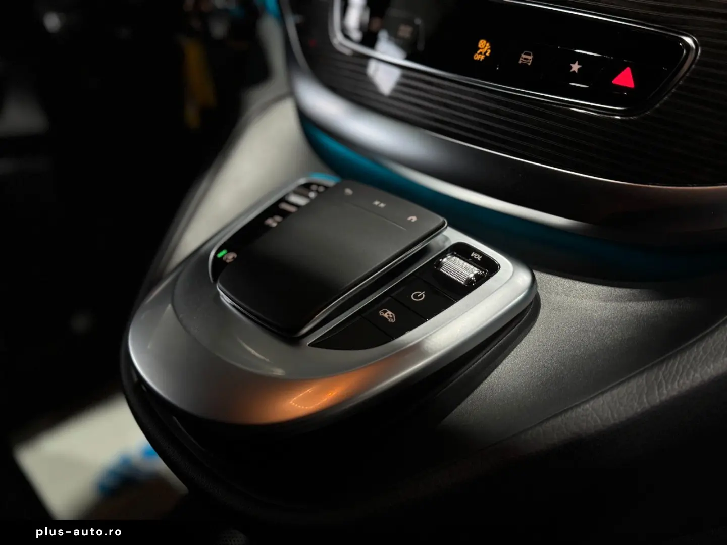 MERCEDES-BENZ V 300 d extralang AHK LED 7.SITZER