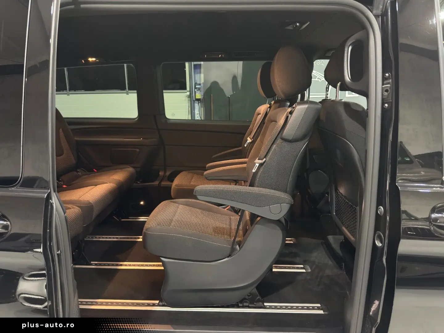 MERCEDES-BENZ V 300 d extralang AHK LED 7.SITZER