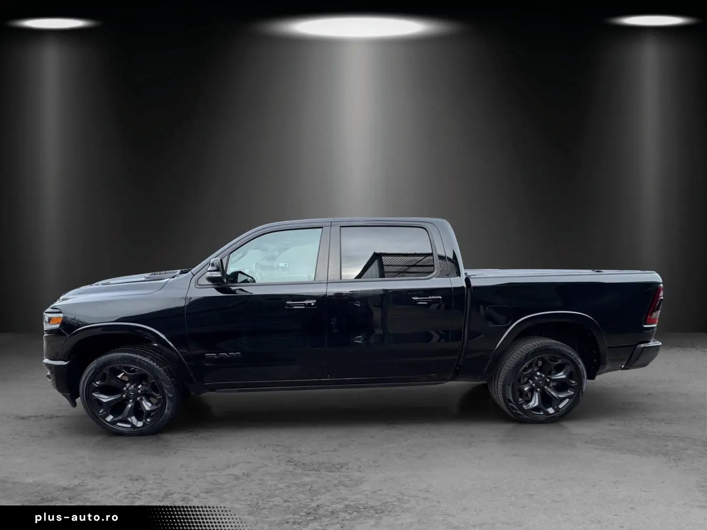 DODGE RAM 1500 Limited Night 5.7 V8