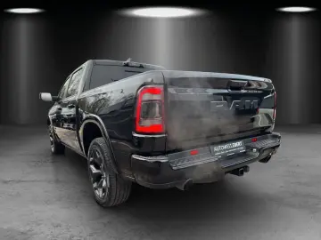 DODGE RAM 1500 Limited Night 5.7 V8