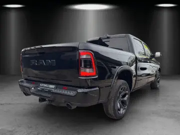 DODGE RAM 1500 Limited Night 5.7 V8