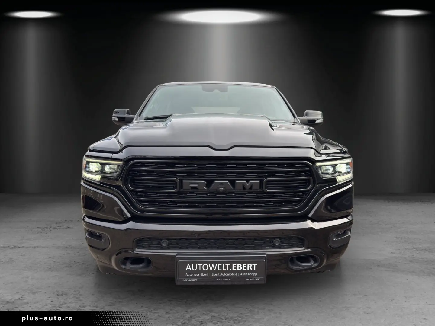 DODGE RAM 1500 Limited Night 5.7 V8