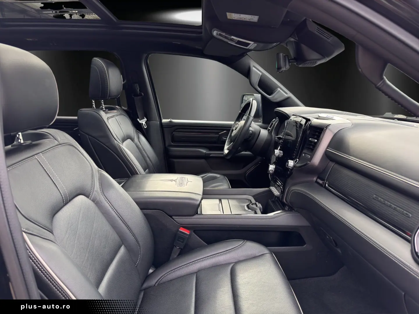 DODGE RAM 1500 Limited Night 5.7 V8