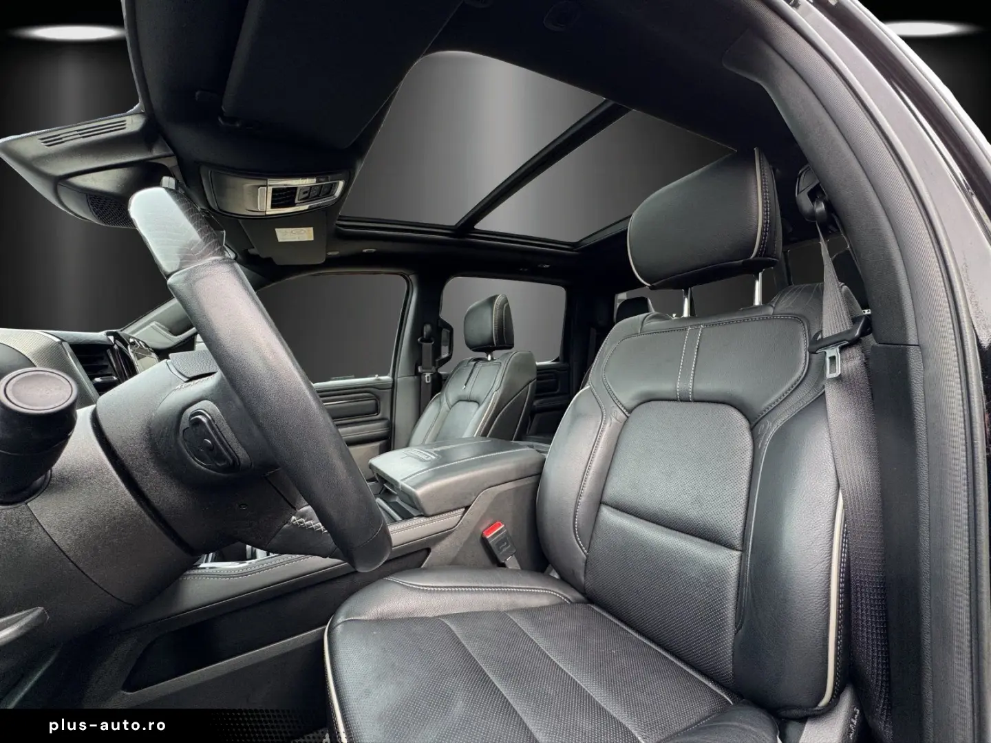 DODGE RAM 1500 Limited Night 5.7 V8