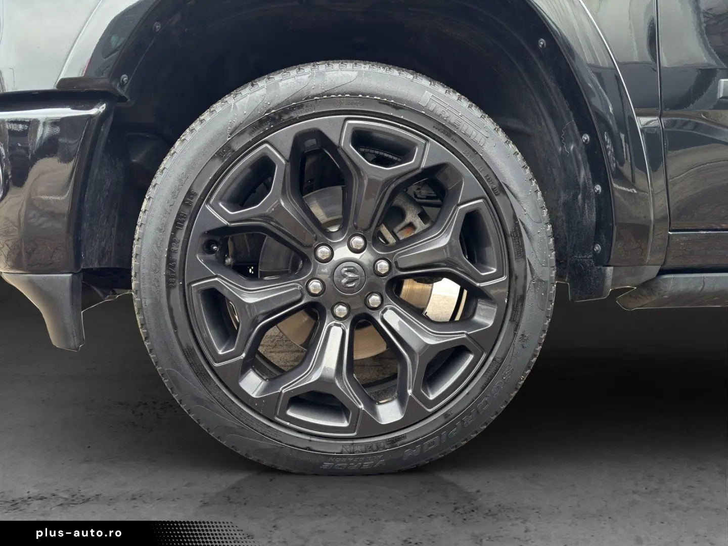 DODGE RAM 1500 Limited Night 5.7 V8