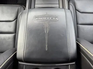 DODGE RAM 1500 Limited Night 5.7 V8