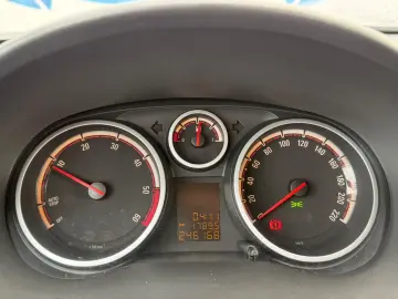 Opel Corsa Gen-D-2006-2014