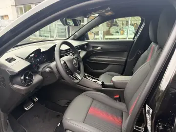 ALFA ROMEO Junior Ibrida Speciale Mild-Hybrid