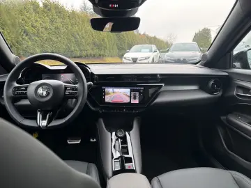 ALFA ROMEO Junior Ibrida Speciale Mild-Hybrid