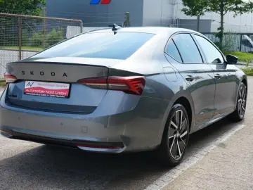 SKODA Octavia Limo 1.5 TSI  Sportline ACC Kamera