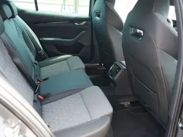 SKODA Octavia Limo 1.5 TSI  Sportline ACC Kamera