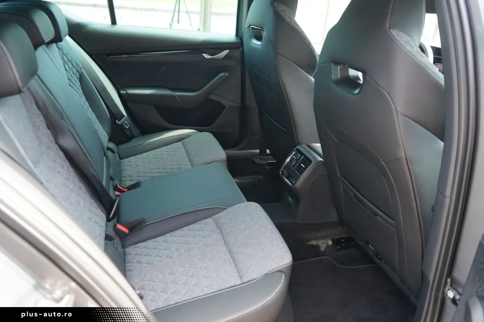 SKODA Octavia Limo 1.5 TSI  Sportline ACC Kamera