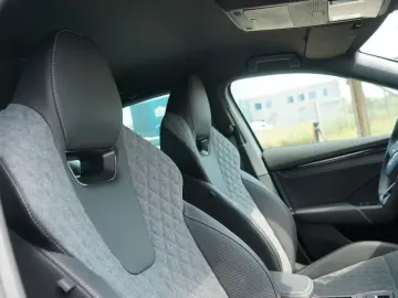 SKODA Octavia Limo 1.5 TSI  Sportline ACC Kamera