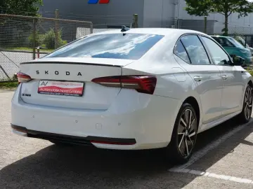 SKODA Octavia Limo 1.5 TSI  Sportline Matrix Led DSG