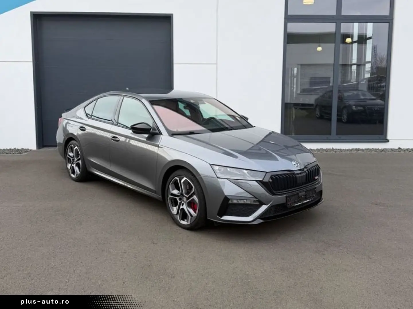 SKODA Octavia RS DCC Colum 19  AHK ACC Matrix el. Sitz