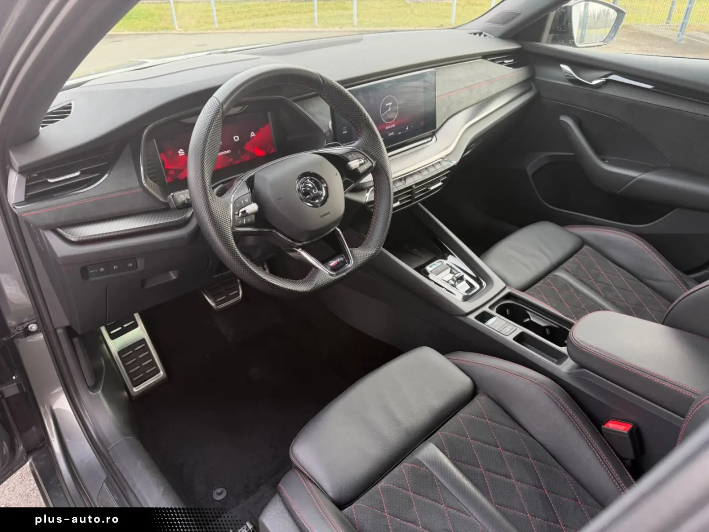 SKODA Octavia RS DCC Colum 19  AHK ACC Matrix el. Sitz